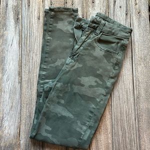 American Eagle camouflage skinny jeans